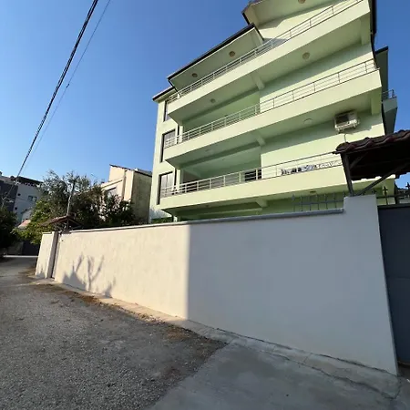 Villa Ibrahimi Durres Exterior photo